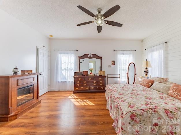 3131 Christie Road Hudson, NC 28638 - Photo 27 of 48 a bedroom with a bed and a dresser