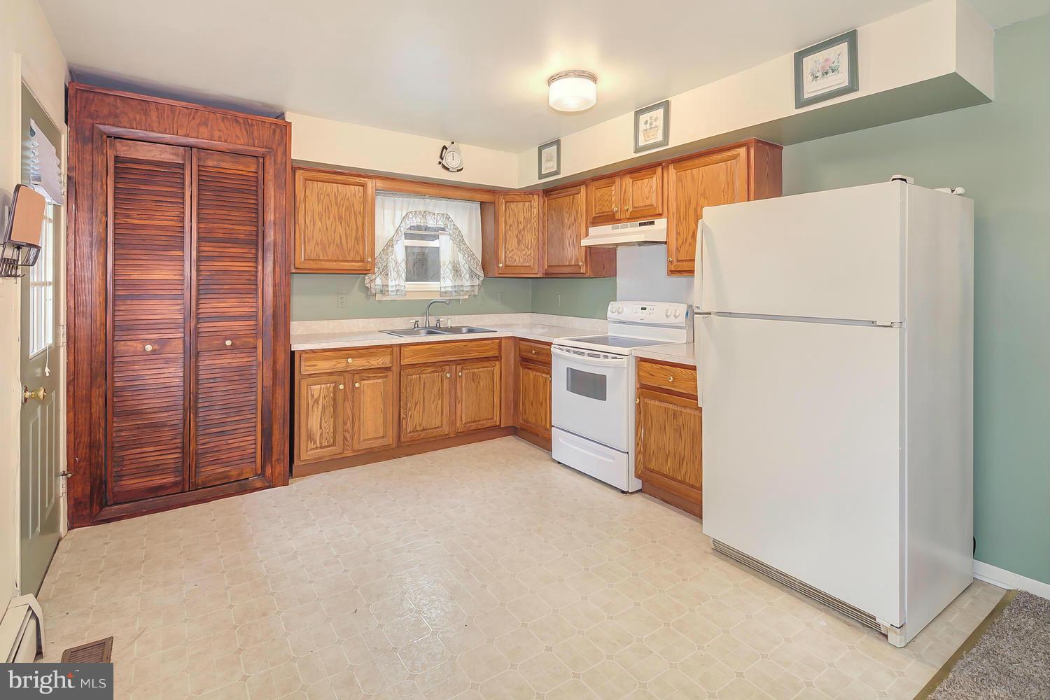 1904 Cosner Road Forest Hill, MD 21050 - Photo 8 of 30 Kitchen