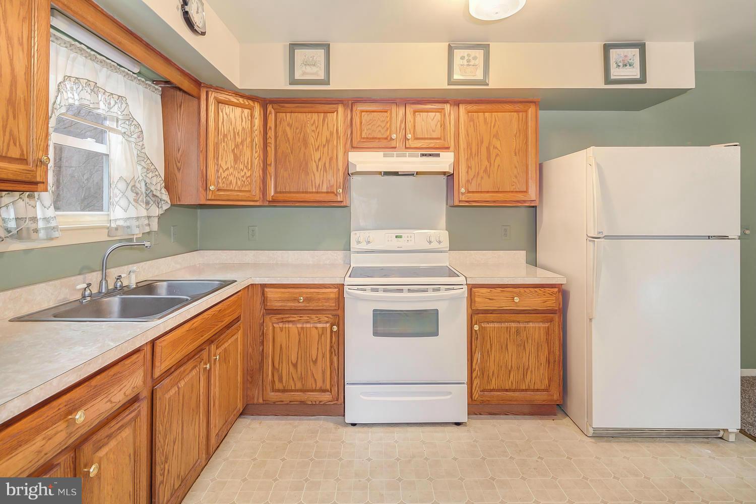 1904 Cosner Road Forest Hill, MD 21050 - Photo 9 of 30 Kitchen