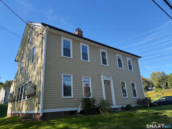$2,800 | 380 Main Street, Meriden, CT 06451
