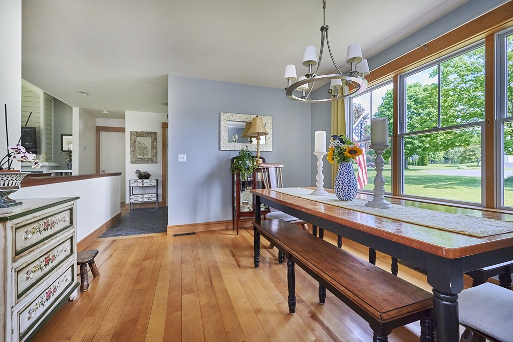 19 High Meadow Road Hadley, MA 01035 - Photo 12 of 38