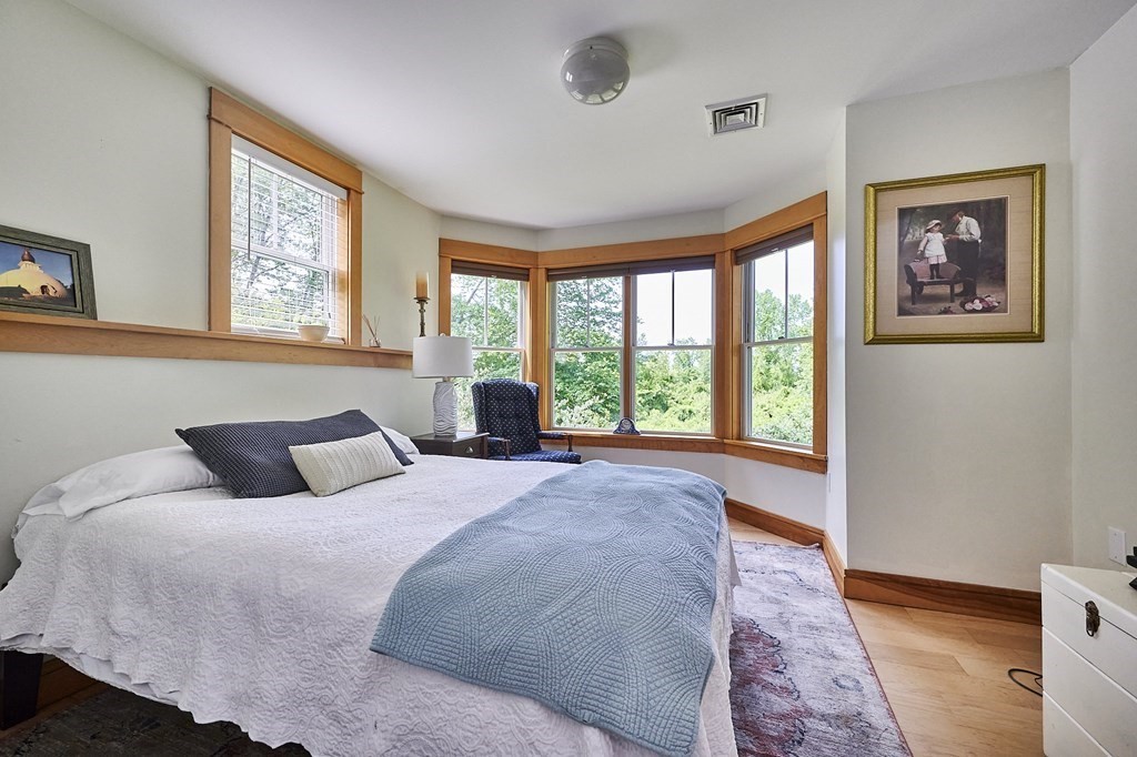 19 High Meadow Road Hadley, MA 01035 - Photo 21 of 38