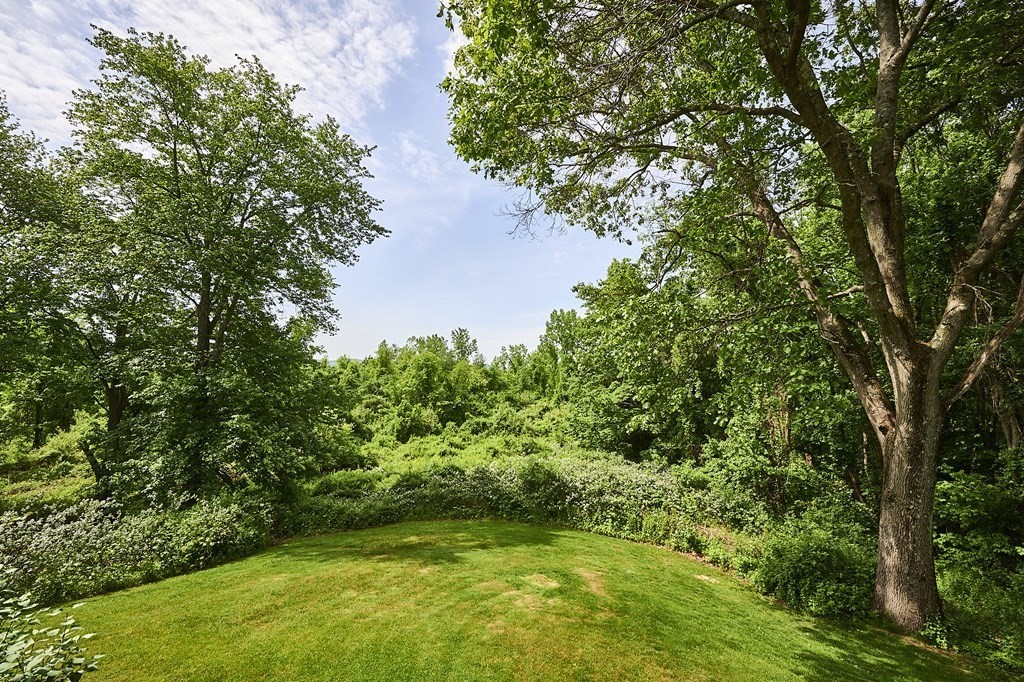 19 High Meadow Road Hadley, MA 01035 - Photo 28 of 38