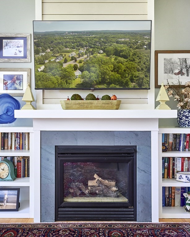 19 High Meadow Road Hadley, MA 01035 - Photo 7 of 38