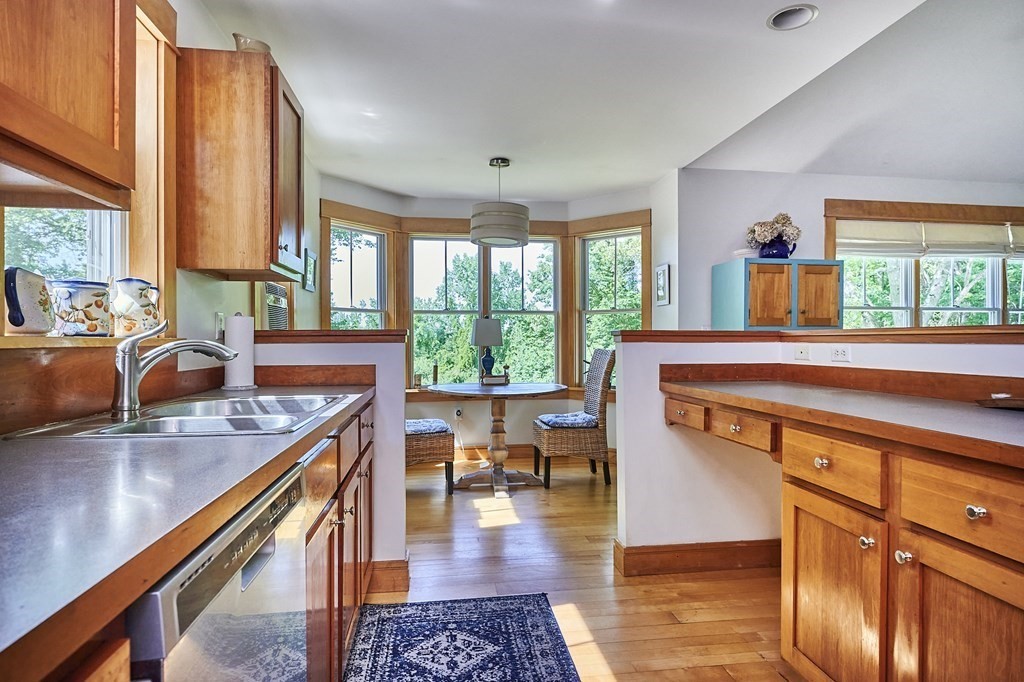 19 High Meadow Road Hadley, MA 01035 - Photo 10 of 38