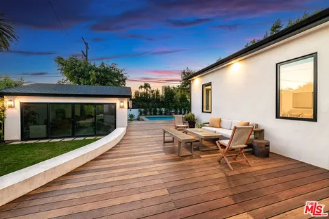 $3,499,000 | 935 South Burnside Avenue, Los Angeles, CA 90036