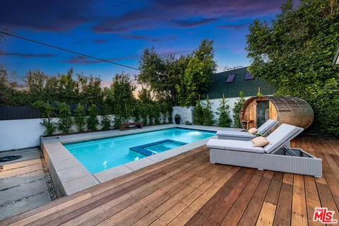 $3,499,000 | 935 South Burnside Avenue, Los Angeles, CA 90036