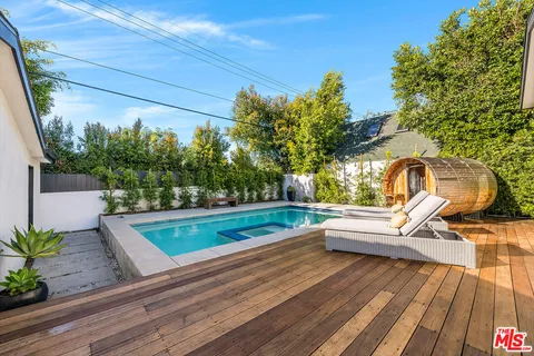 $3,499,000 | 935 South Burnside Avenue, Los Angeles, CA 90036