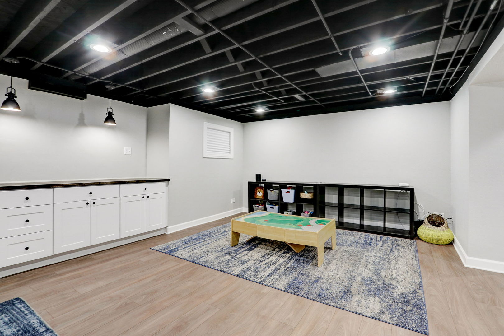 1514 Applegate Drive Naperville, IL 60565 - Photo 36 of 51 a view of entryway