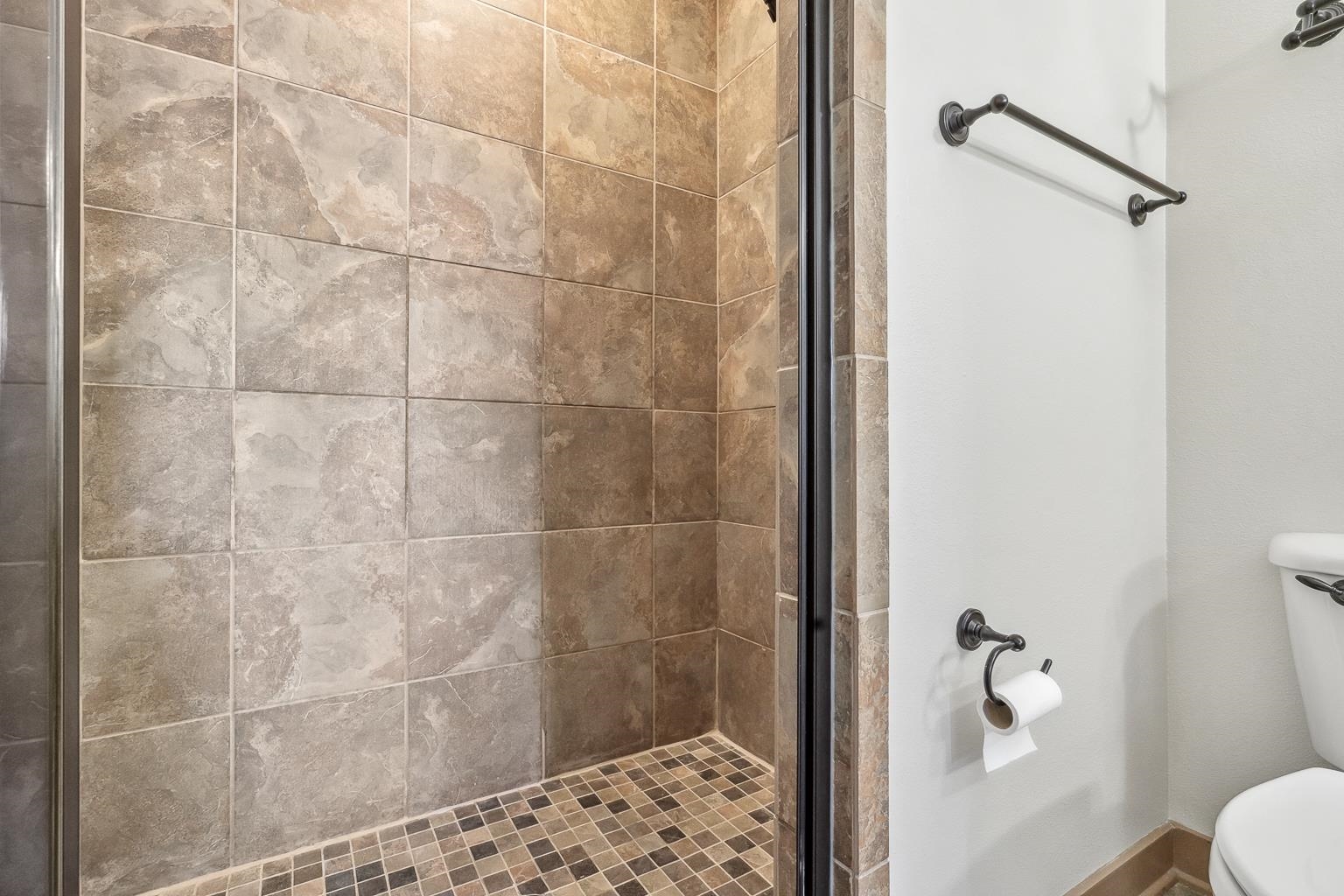 1430 Regency Road, Unit H201 Gulf Shores, AL 36542 - Photo 38 of 49 Bathroom