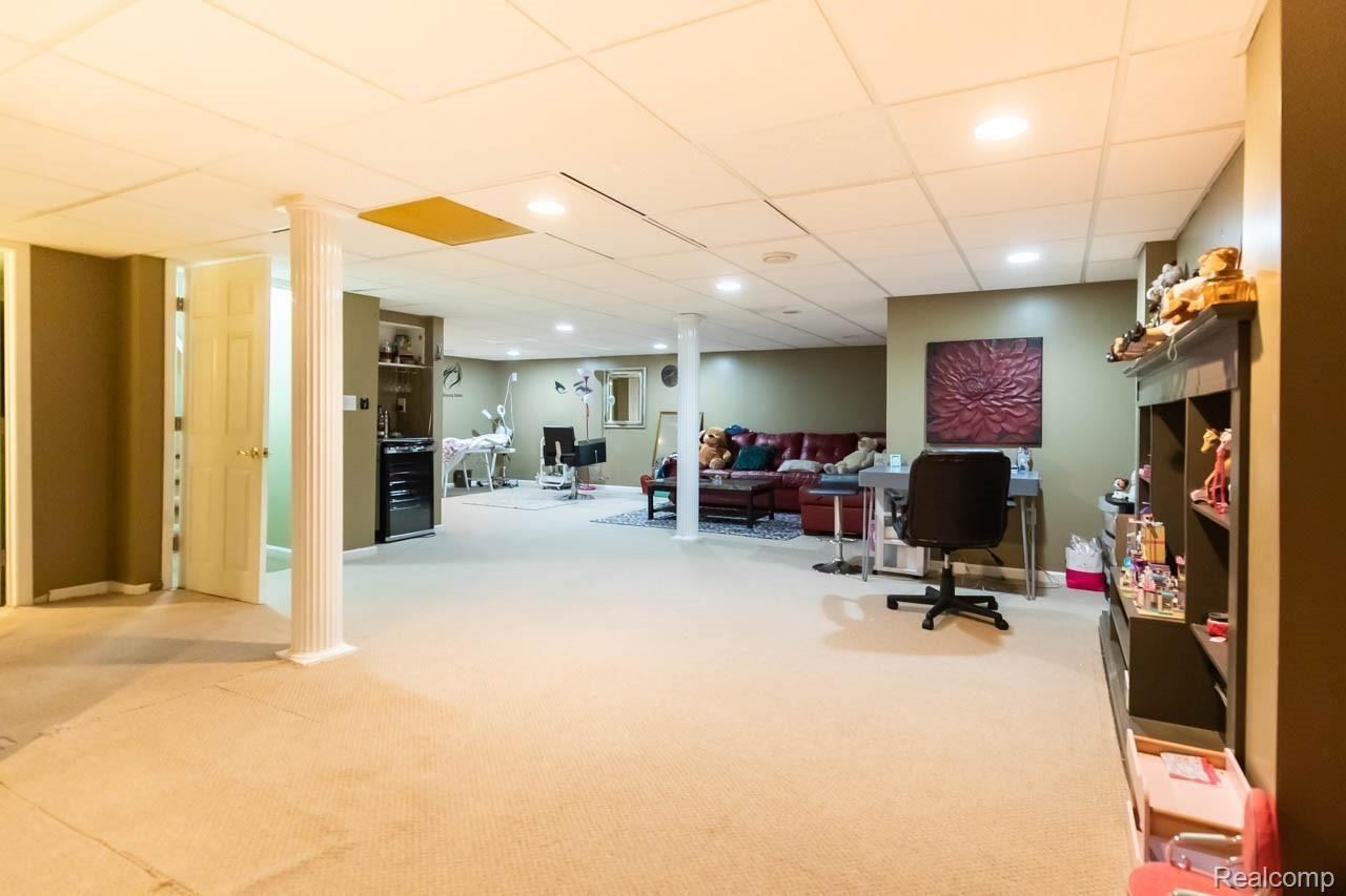 411 Cherry Grove Road Canton, MI 48188 - Photo 42 of 50 49.jpg