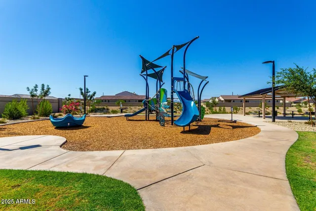 $3,200 | 8773 West Medlock Drive, Glendale, AZ 85305