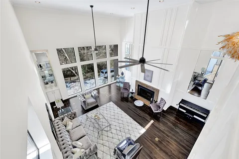 $999,000 | 43 Legend Lane, Houston, TX 77024