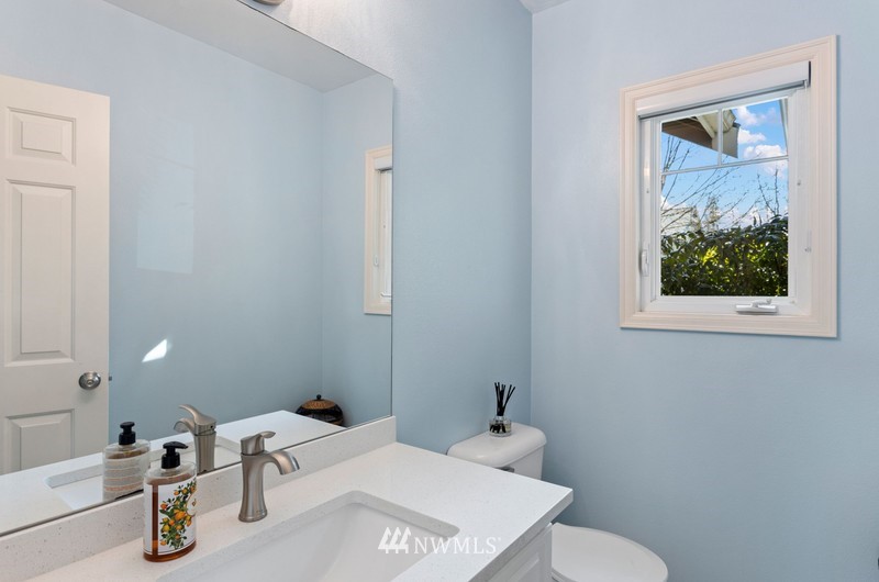 19303 Meridian Place West Bothell, WA 98012 - Photo 15 of 26