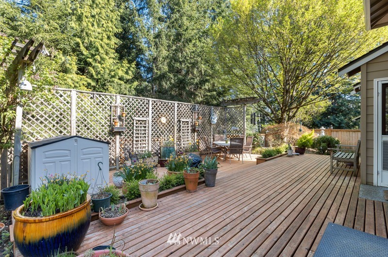 19303 Meridian Place West Bothell, WA 98012 - Photo 23 of 26