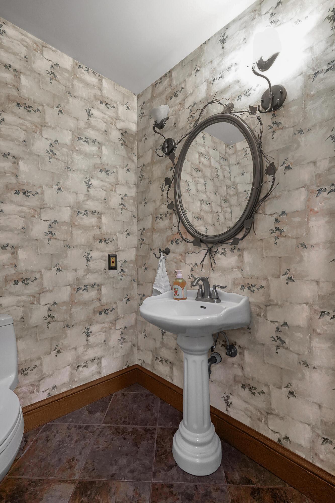 6222 Jacksontown Road Heath, OH 43056 - Photo 7 of 46 DSC00270