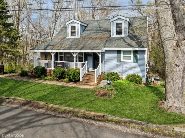 $350,000 | 104 Channel Drive, Port Barrington, IL 60010