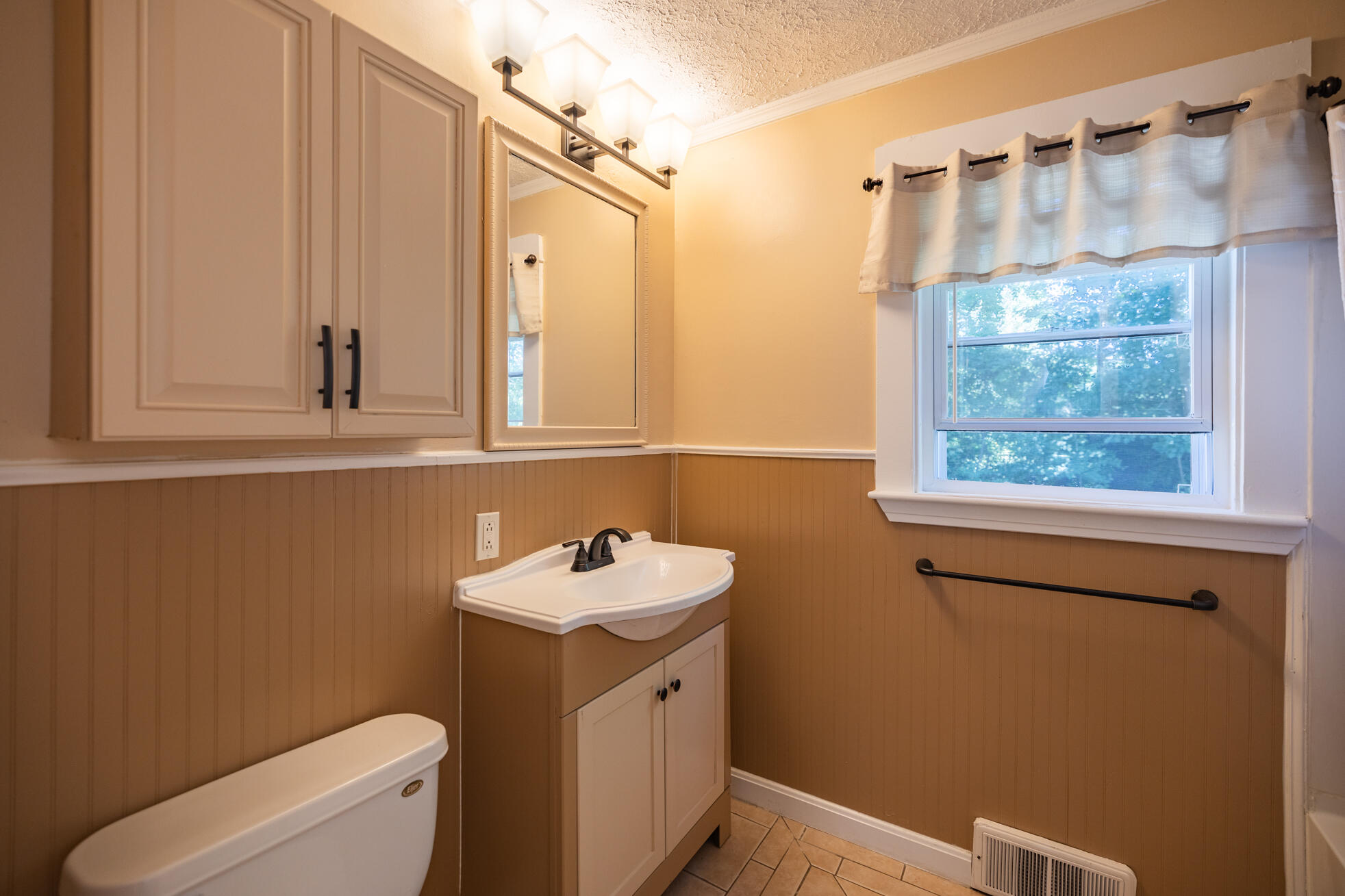 54 Goddard Road Lewiston, ME 04240 - Photo 16 of 28 6I3A0472-HDR