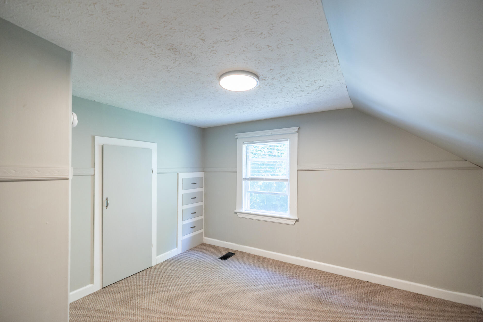 54 Goddard Road Lewiston, ME 04240 - Photo 20 of 28 6I3A0474-HDR