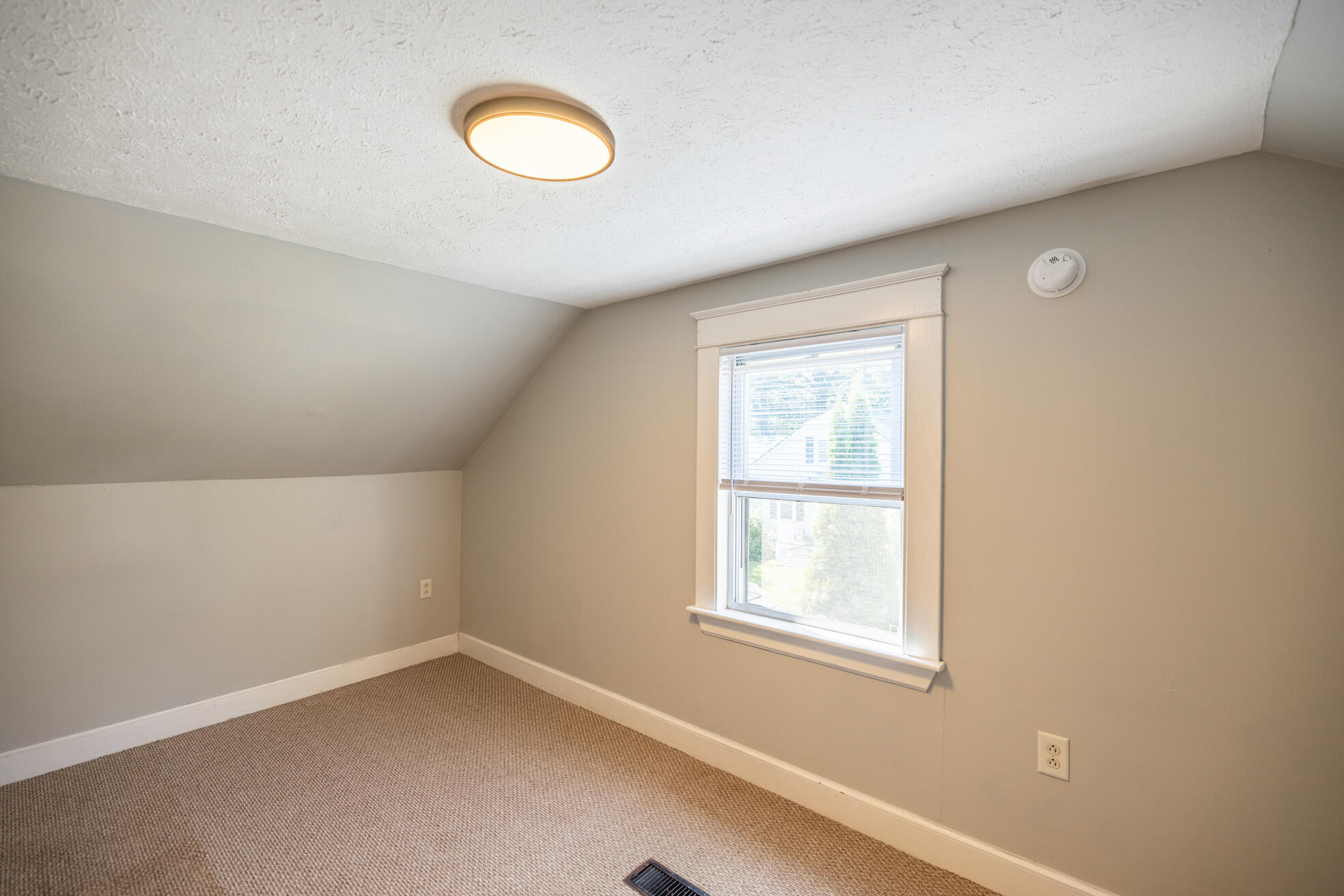 54 Goddard Road Lewiston, ME 04240 - Photo 25 of 28 6I3A0484-HDR