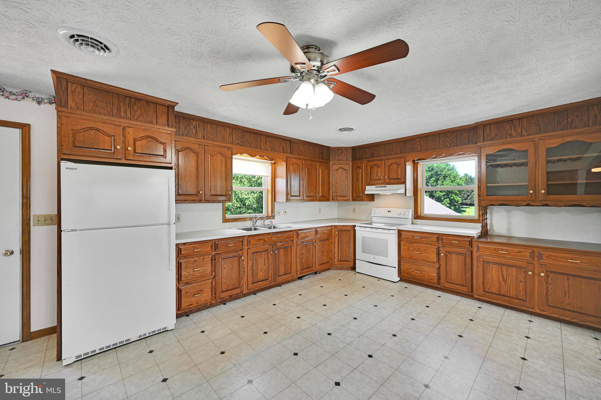 722 Canal Road Womelsdorf, PA 19567 - Photo 20 of 45 Kitchen