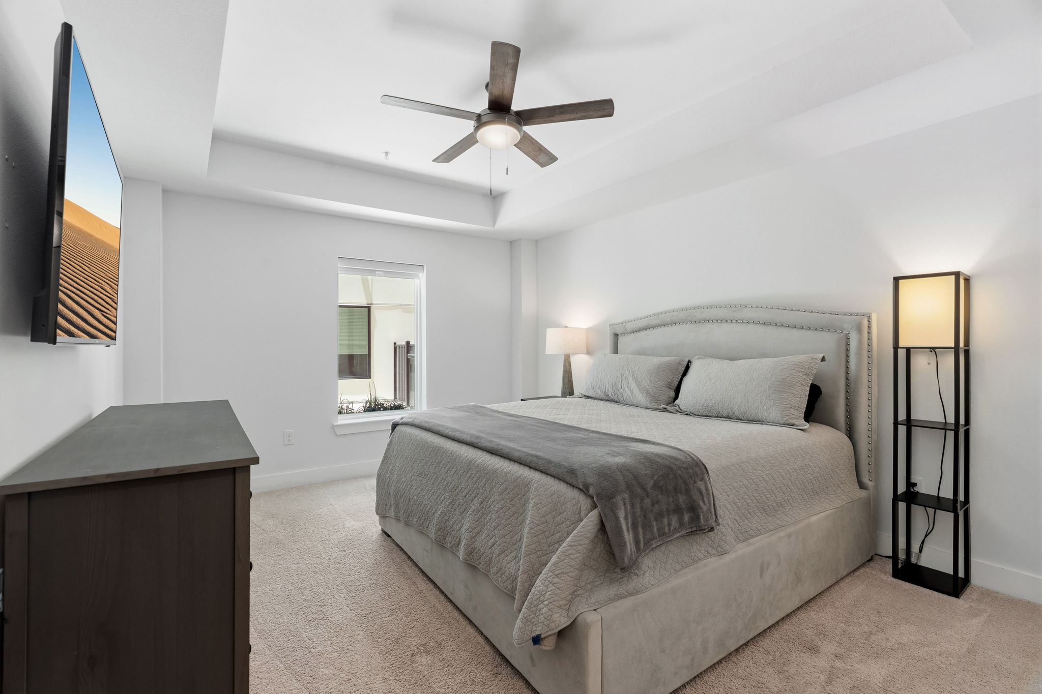 2500 Longview Street, Unit 116 Austin, TX 78705 - Photo 10 of 27 Large 2nd Bedroom featuring a tray ceiling, recessed lighting, and a ceiling fan