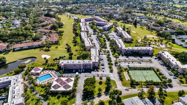 $199,000 | 1086 Forest Lakes Drive, Unit 102, Naples, FL 34105