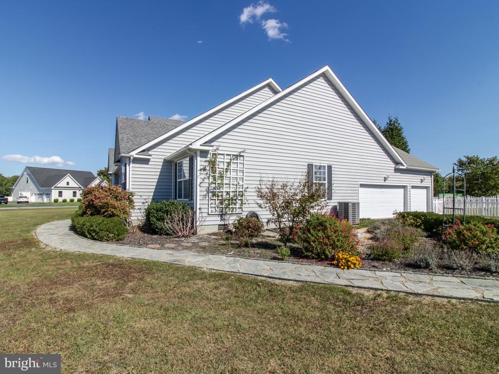 30482 Half Shell Road Milton, DE 19968 - Photo 4 of 43 Gallery Image 4