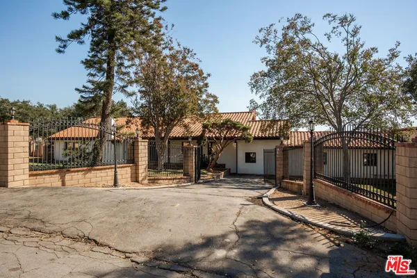 $1,990,000 | 1006 West Milton Drive, Glendora, CA 91741