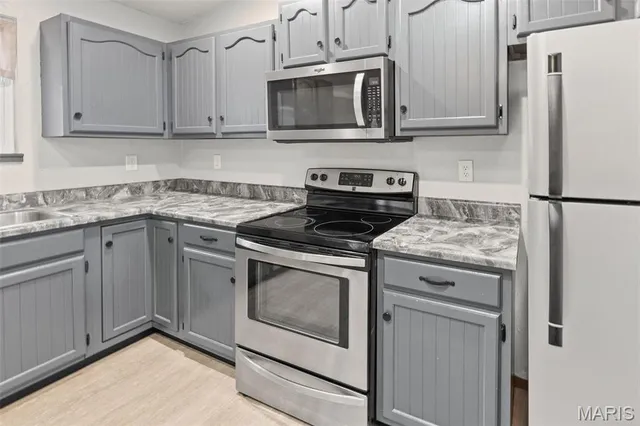 $255,000 | 212 Red Bird Street, Troy, IL 62294