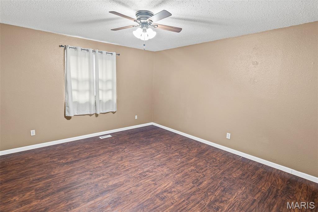 212 Red Bird Street Troy, IL 62294 - Photo 24 of 39