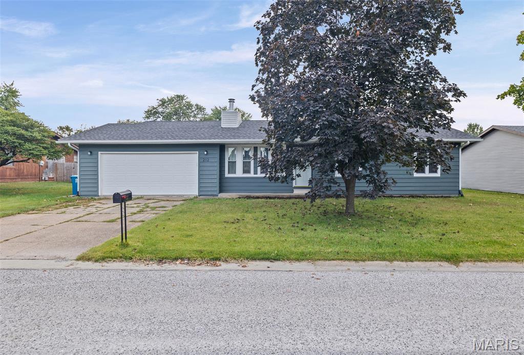 212 Red Bird Street Troy, IL 62294 - Photo 4 of 39