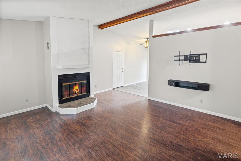 212 Red Bird Street Troy, IL 62294 - Photo 8 of 39