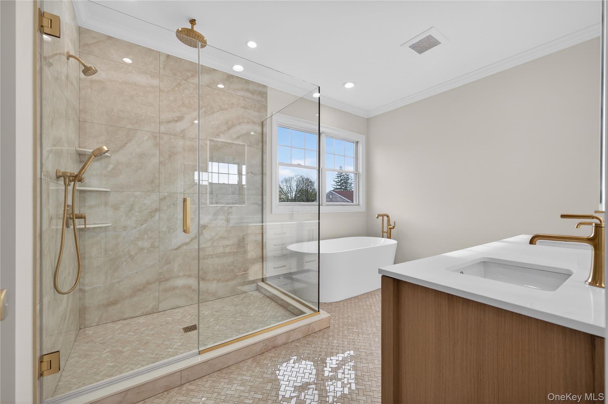 229 Brixton Road Garden City, NY 11530 - Photo 26 of 40