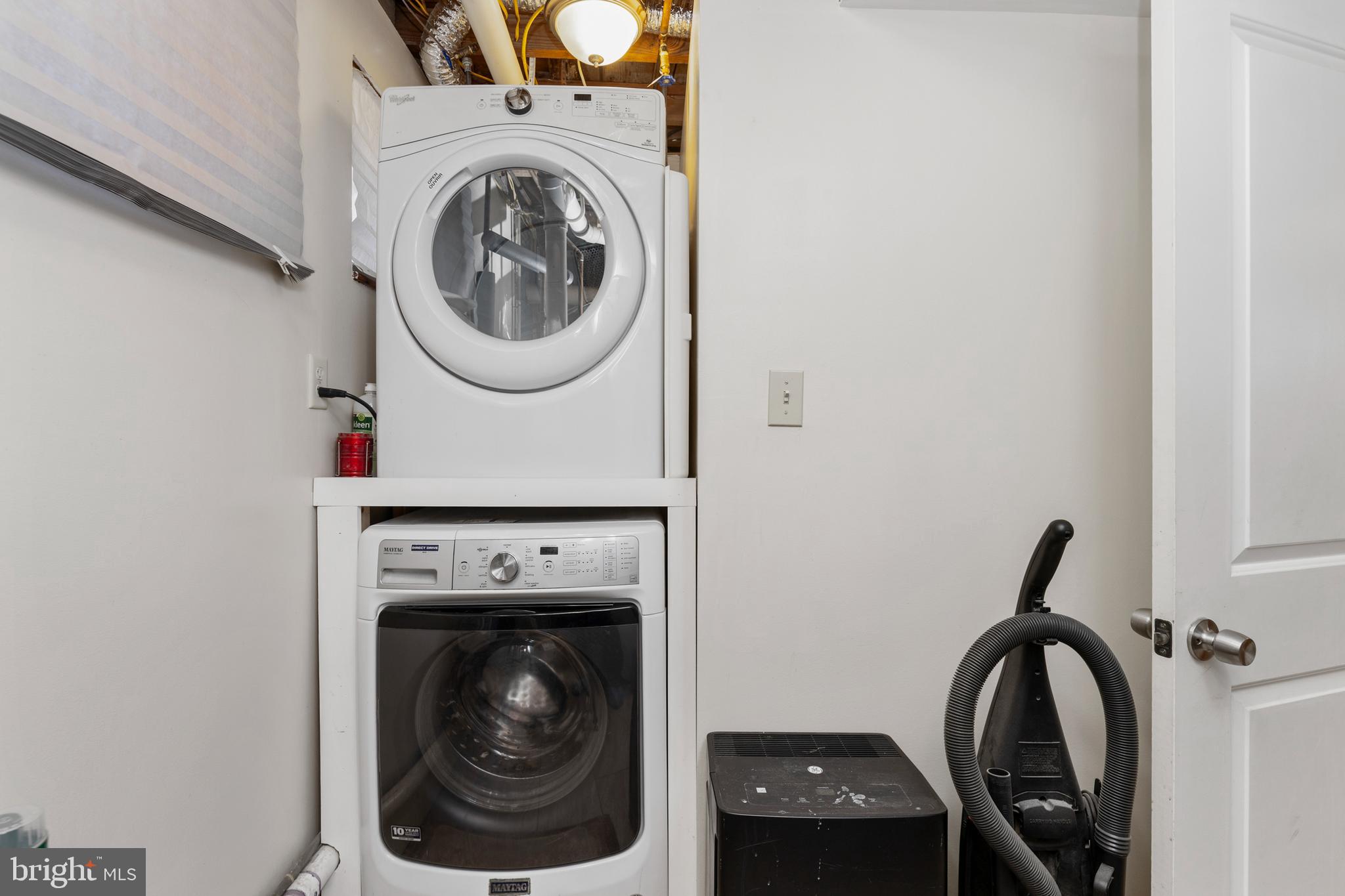 123 Walnut Street Northwest Washington, DC 20012 - Photo 26 of 38 a utility room with dryer and washer