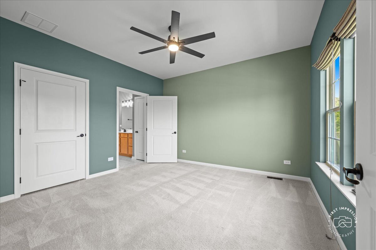 3826 Ridge Pointe Drive Geneva, IL 60134 - Photo 8 of 20 Gallery Image 8