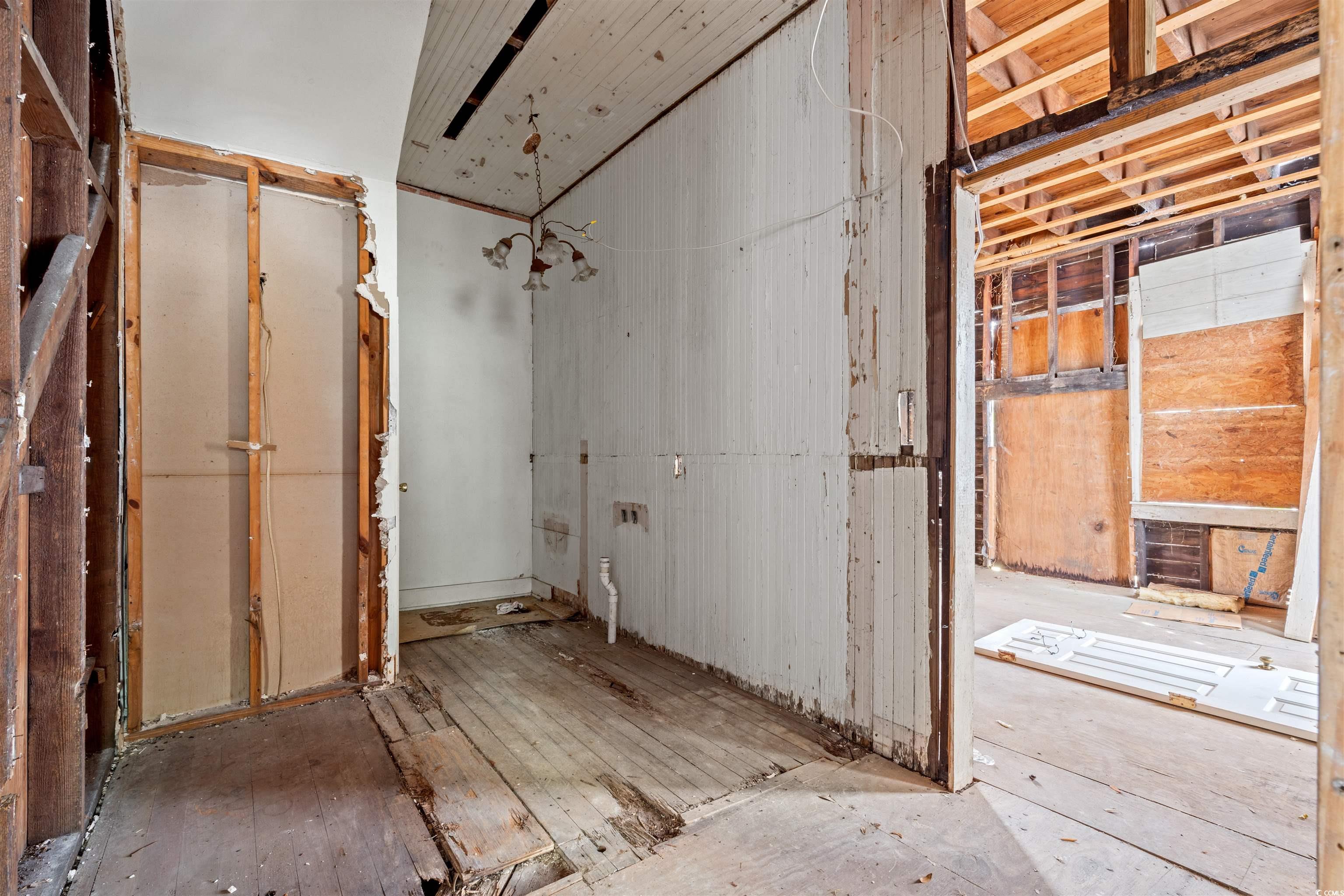 133 Wood Street Georgetown, SC 29440 - Photo 15 of 37 downstairs