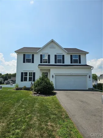 $3,200 | 111 Milan Way, Baldwinsville, NY 13027