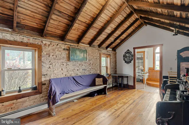 a view of a room with an empty space