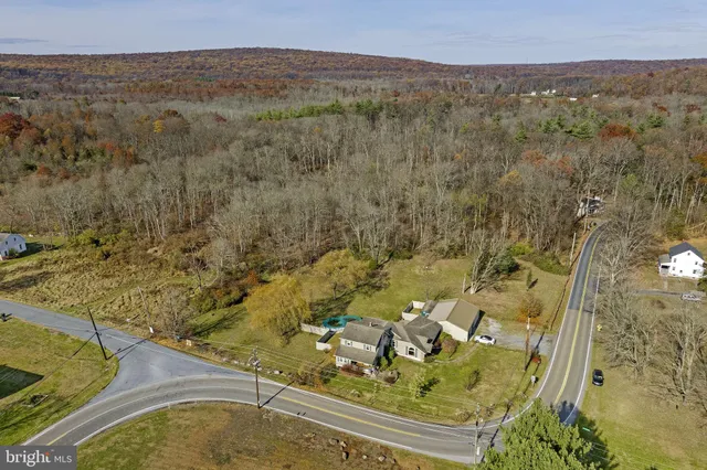 $599,900 | 451 Pine Swamp Road, Elverson, PA 19520