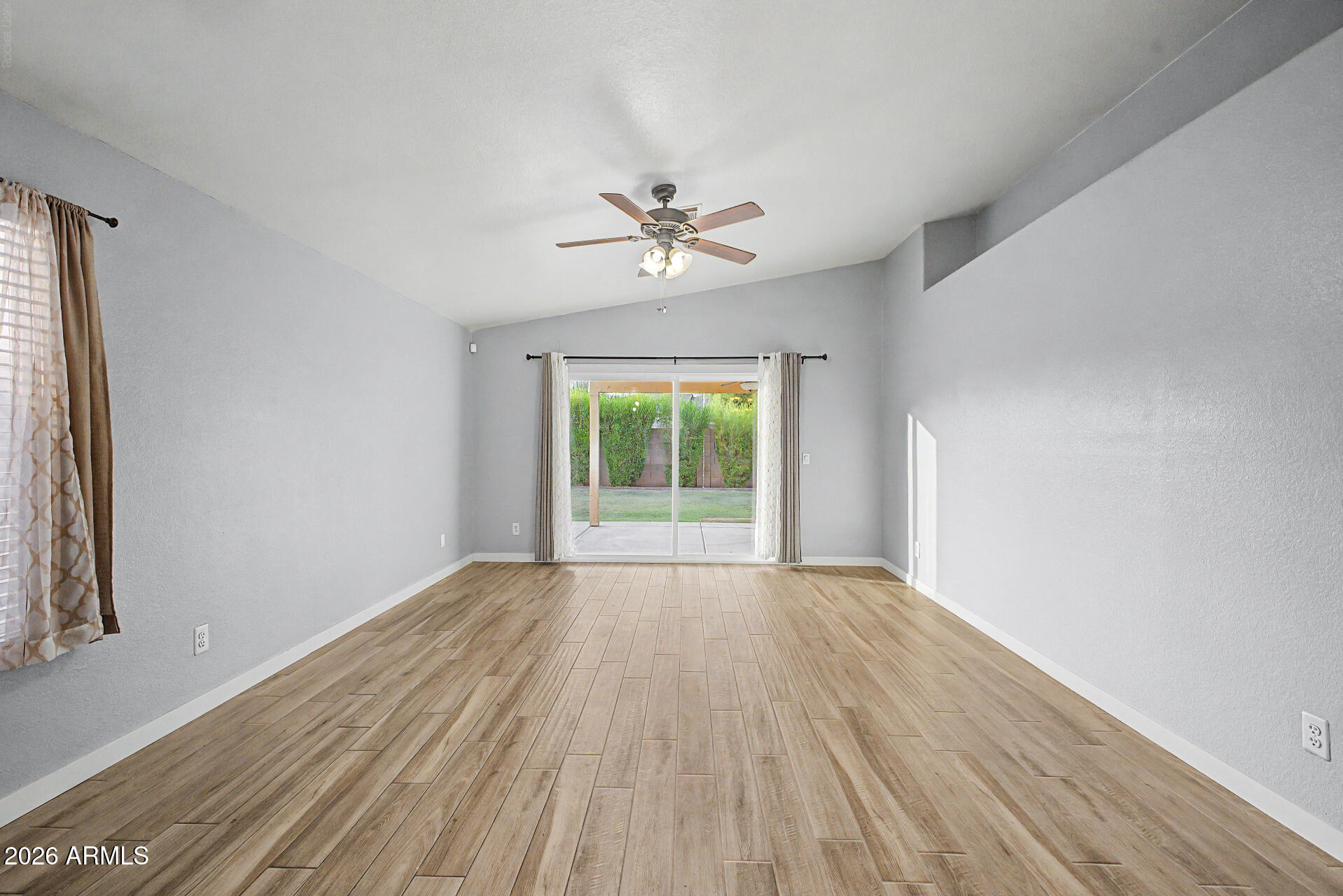 9050 West Monte Vista Road Phoenix, AZ 85037 - Photo 15 of 44