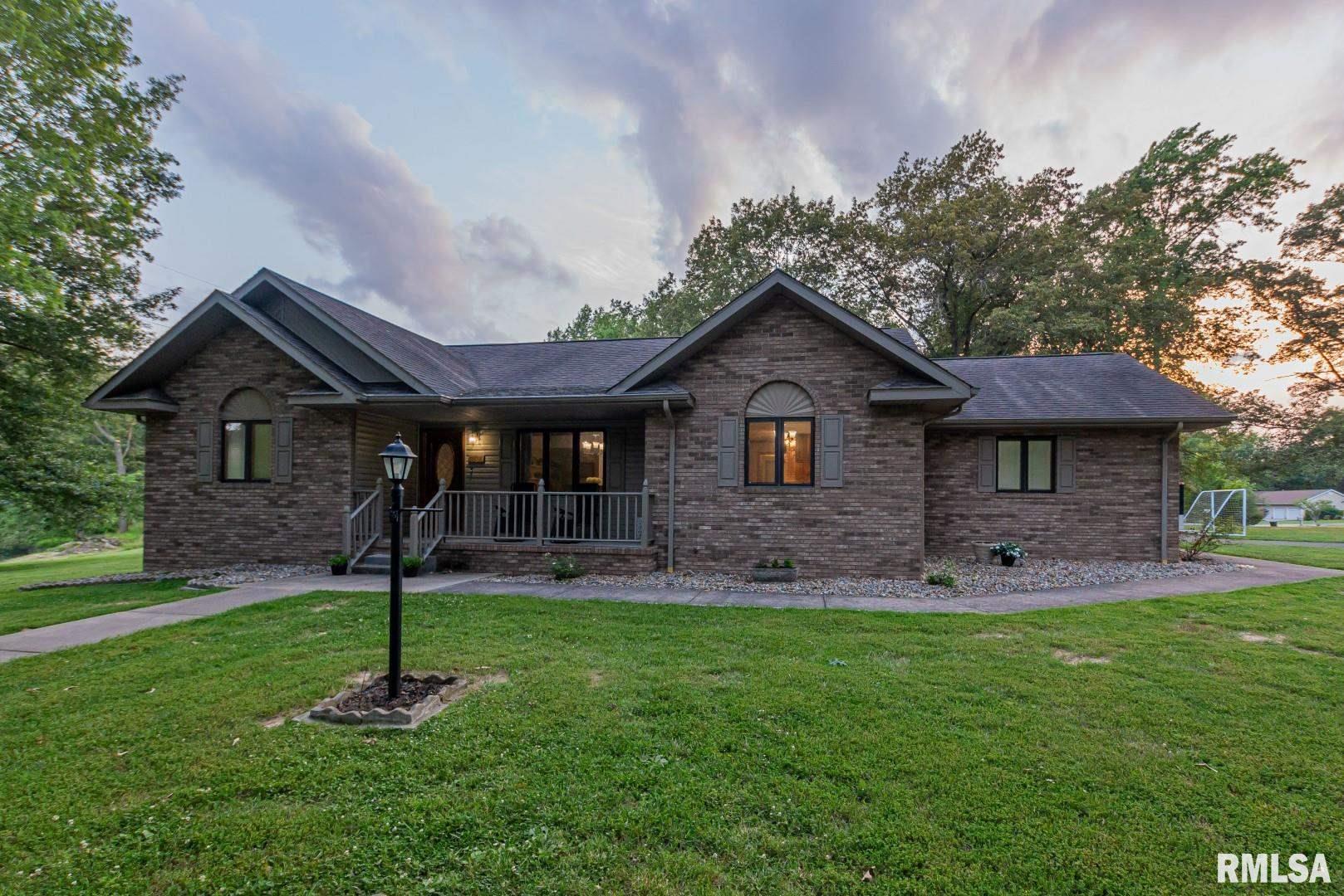 2006 Buckley Road Marion, IL 62959 - Photo 2 of 40 Gallery Image 2
