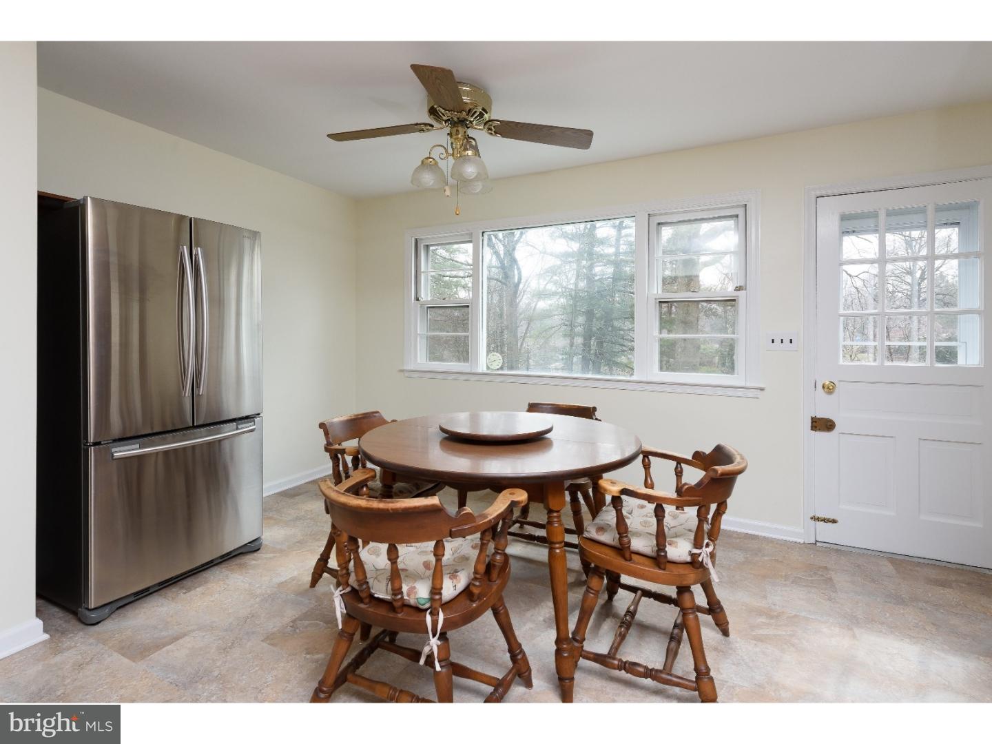 304 North Kent Road Broomall, PA 19008 - Photo 11 of 25 Gallery Image 11