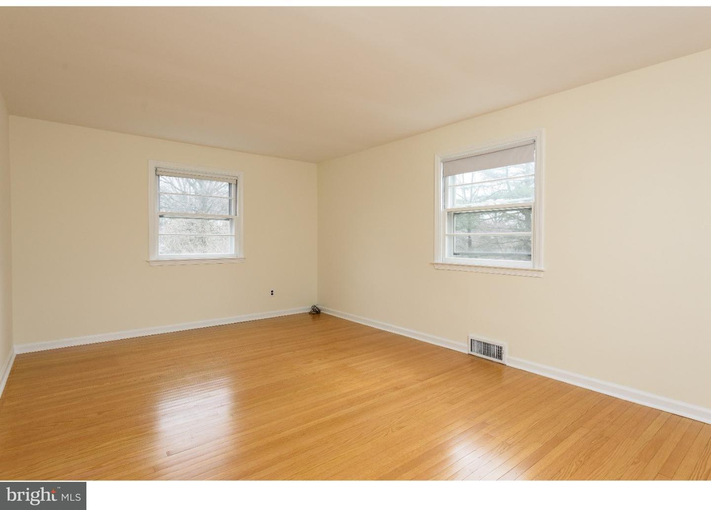 304 North Kent Road Broomall, PA 19008 - Photo 16 of 25 Gallery Image 16