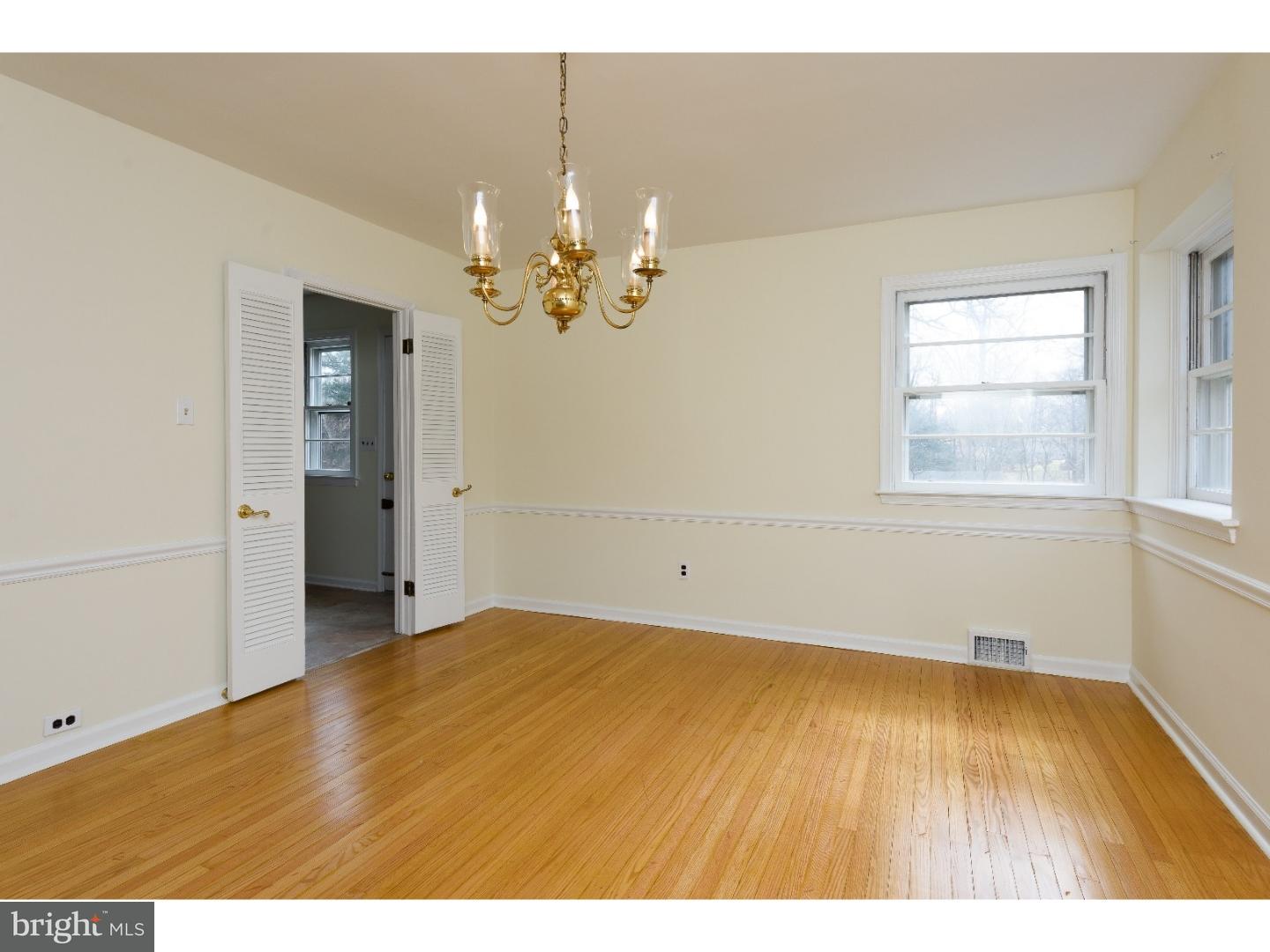 304 North Kent Road Broomall, PA 19008 - Photo 7 of 25 Gallery Image 7