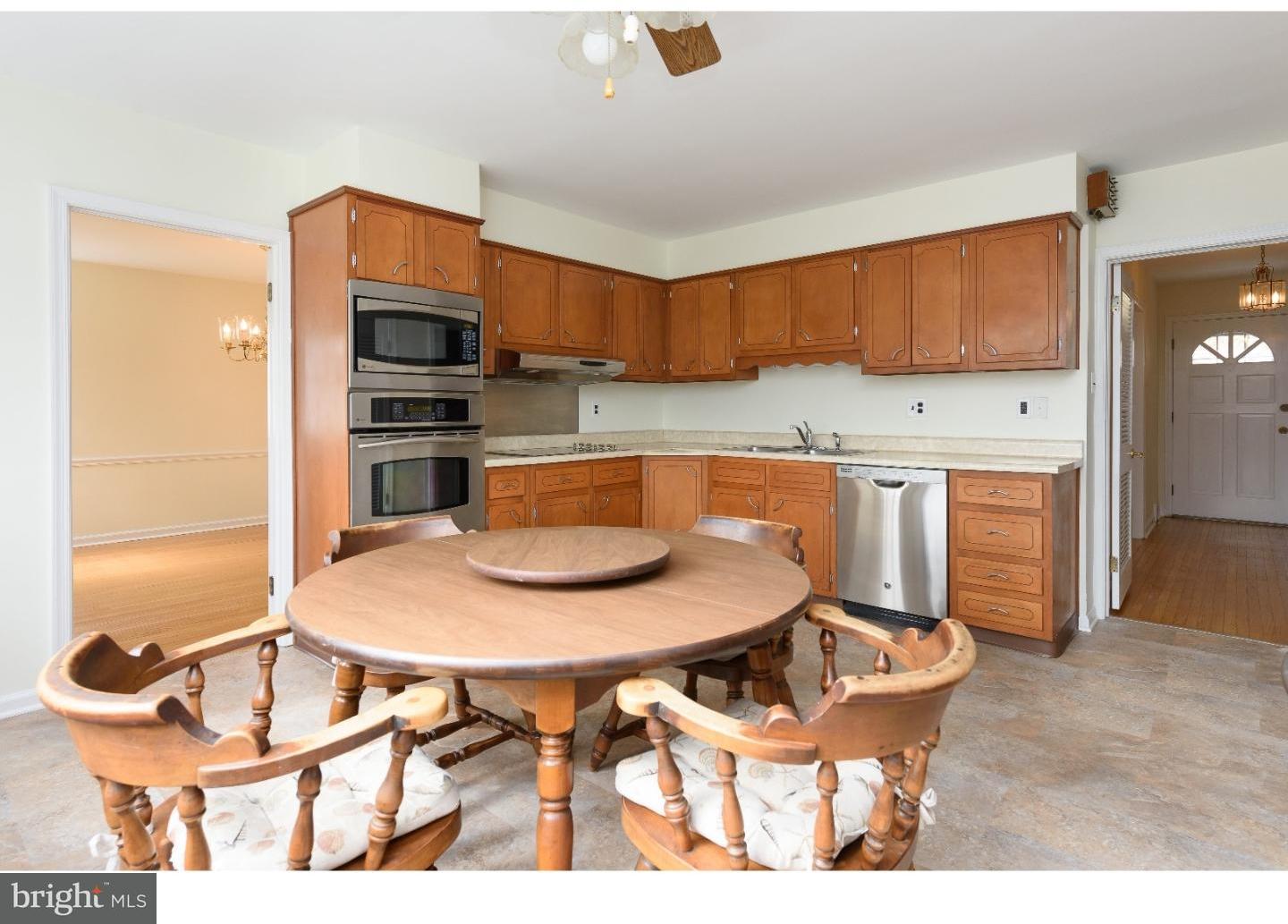 304 North Kent Road Broomall, PA 19008 - Photo 8 of 25 Gallery Image 8