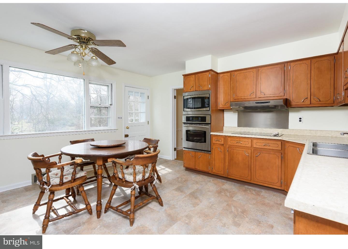 304 North Kent Road Broomall, PA 19008 - Photo 9 of 25 Gallery Image 9