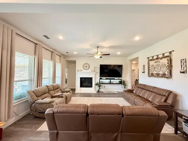 $2,650 | 2211 Grassland Avenue, Melissa, TX 75454