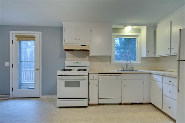 143 Dover Road, Unit 143 Millis, MA 02054 - Photo 3 of 21 Gallery Image 3