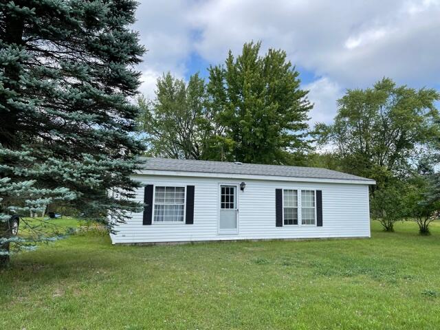 8932 River Road Evart, MI 49631 - Photo 2 of 19 IMG_7068